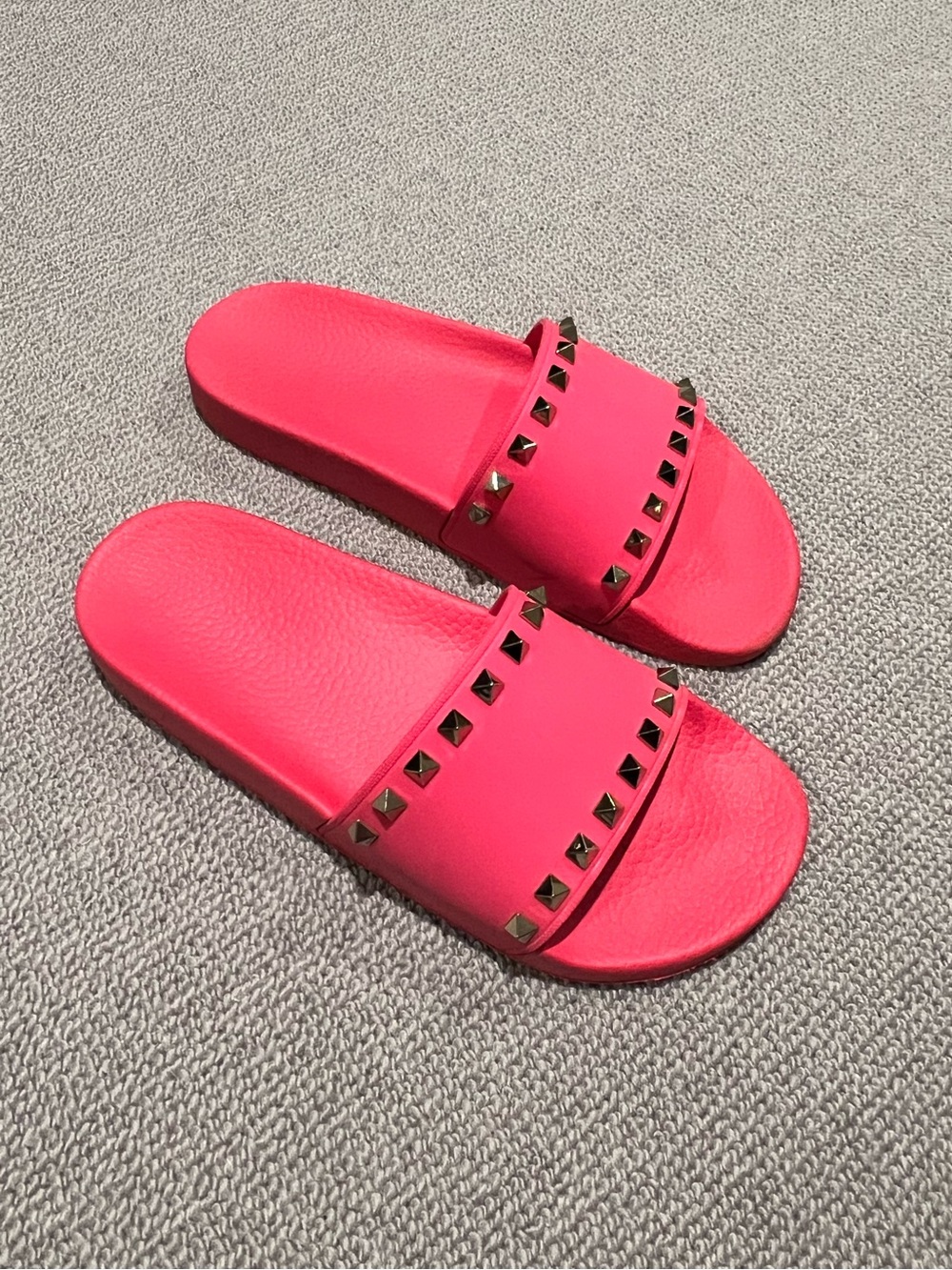 Valentino Rockstud Slide